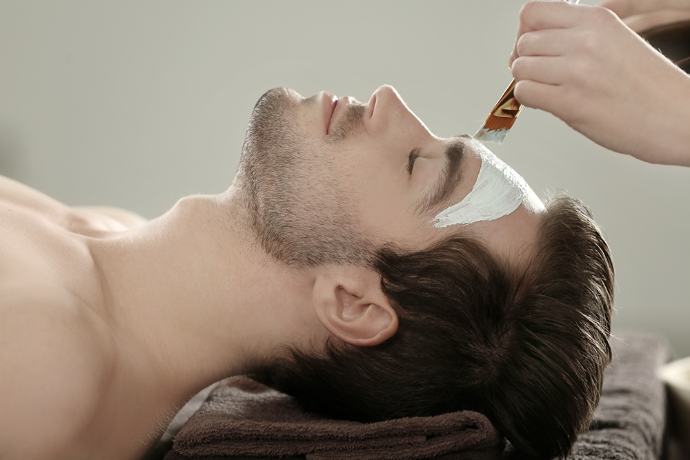 Facial treatment for men - Evelyn's Beauty Spa Sölden